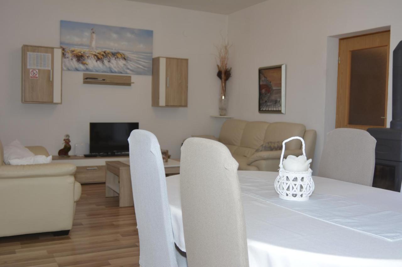 Apartment Lana Сен Екстериор снимка