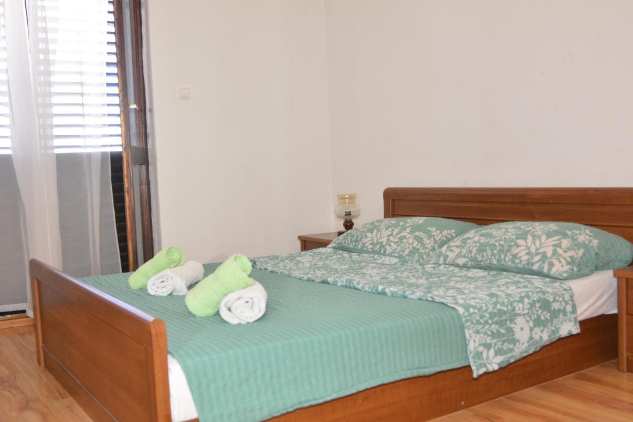 Apartment Lana Сен Екстериор снимка