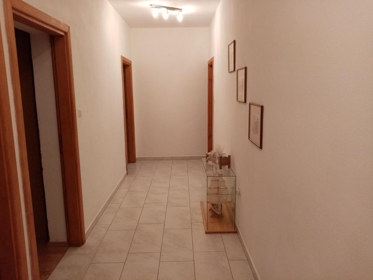Apartment Lana Сен Екстериор снимка